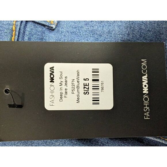 Fashion Nova Deep In my Soul Medium Wash Flare Jeans Women's Size 5 - Picture 3 of 4